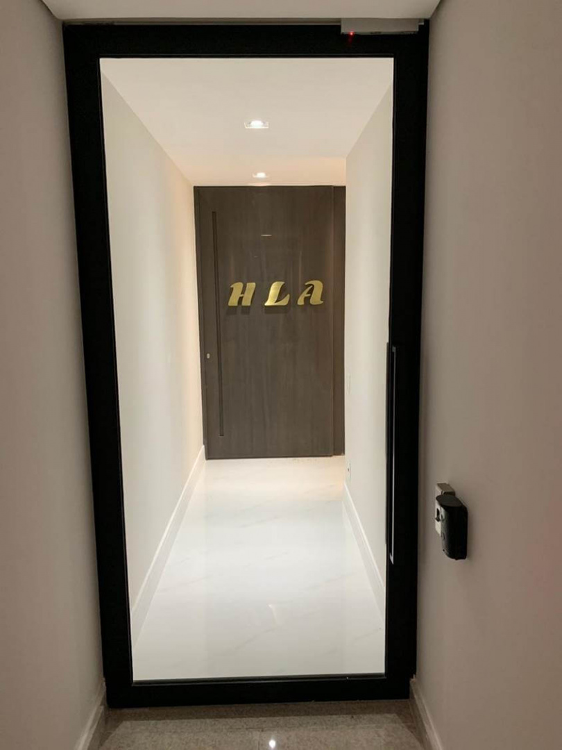 HLA